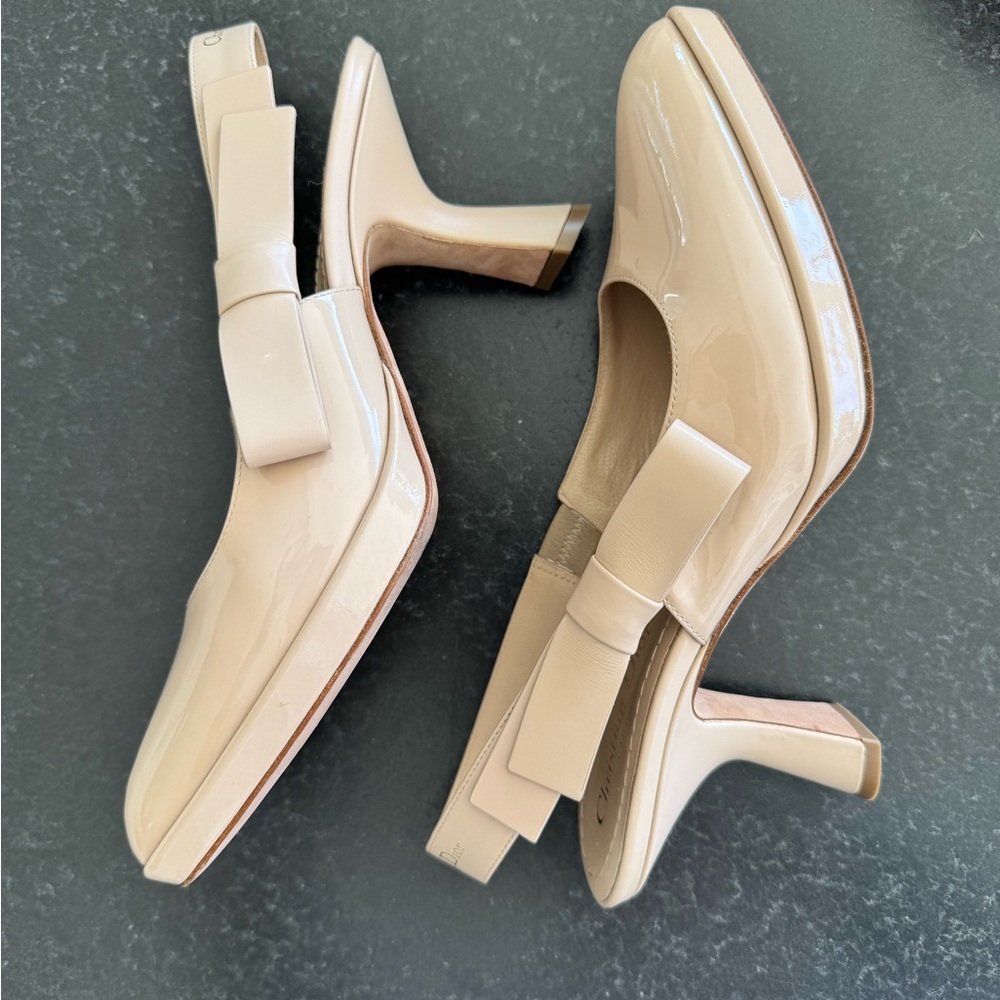 Christian Dior 80mm Sweet D Platform Patent Slingback, size 37-7B. EC.